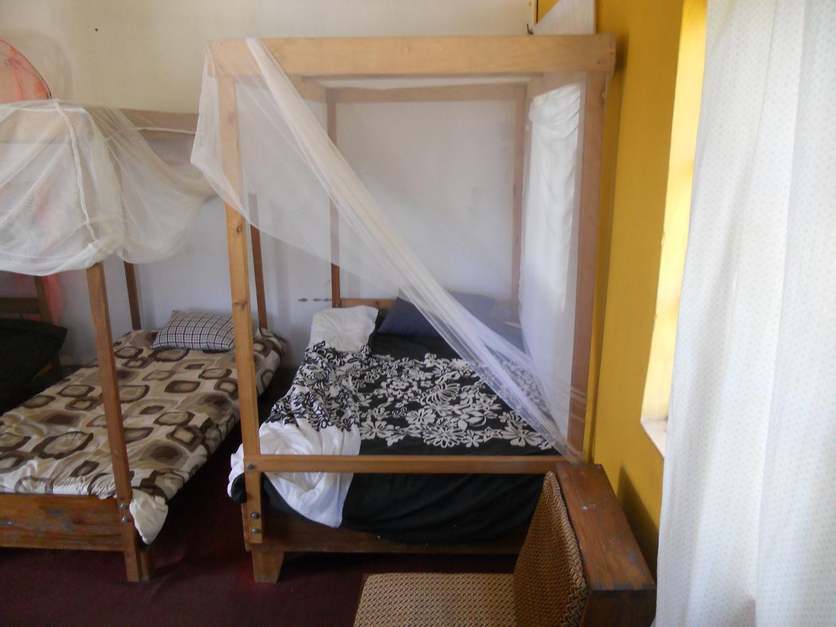 Masaka Backpackers, Tourists Cottage & Campsite Exterior photo